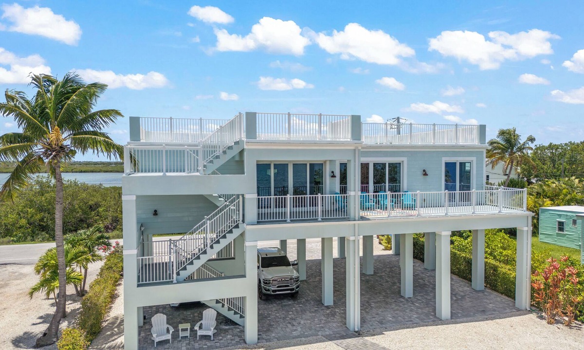 Little Torch Key House | Tranquility Bayview House-Ocean Front with pool, boat basin and boat ramp