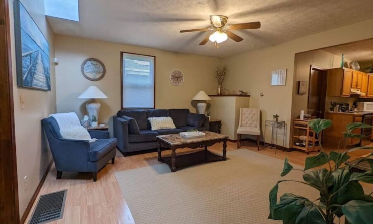 Downtown Dayton House | Tranquility Cottage- Close to UD