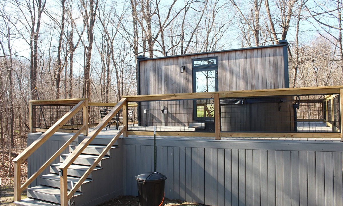 Carbondale Cabin | Tranquility Mirror House | Luxury Glass Cabin with Private Hot Tub
