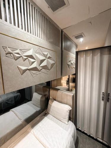 Riyadh Apartment | Transit Room