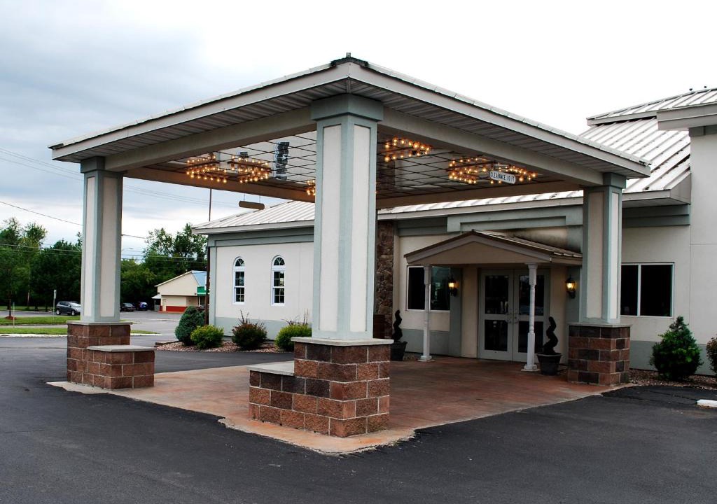 Watertown Hotel | Travel Inn - Watertown NY