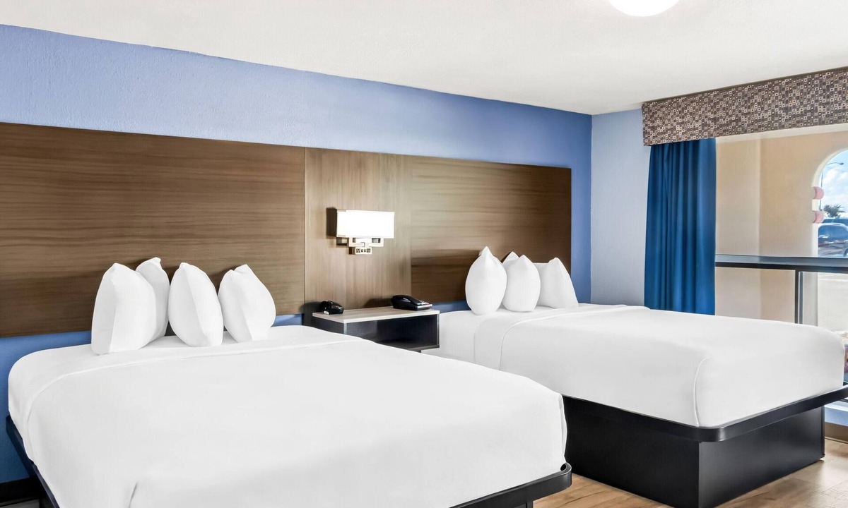 East Las Vegas Hotel | Travelodge by Wyndham Las Vegas NM