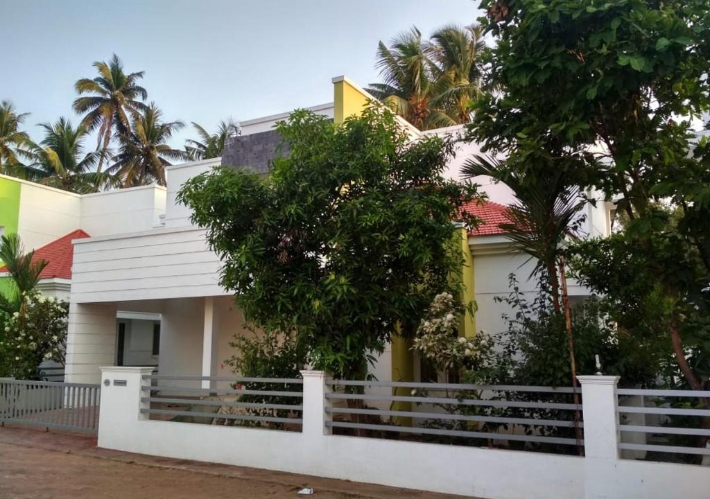 North Paravur Villa | Traven Homes River Side Villa