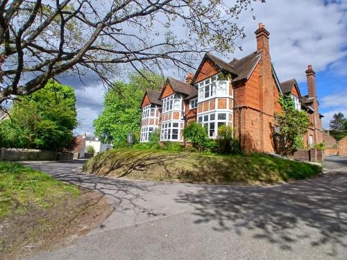 Iffley Hotel | Tree Hotel at Iffley