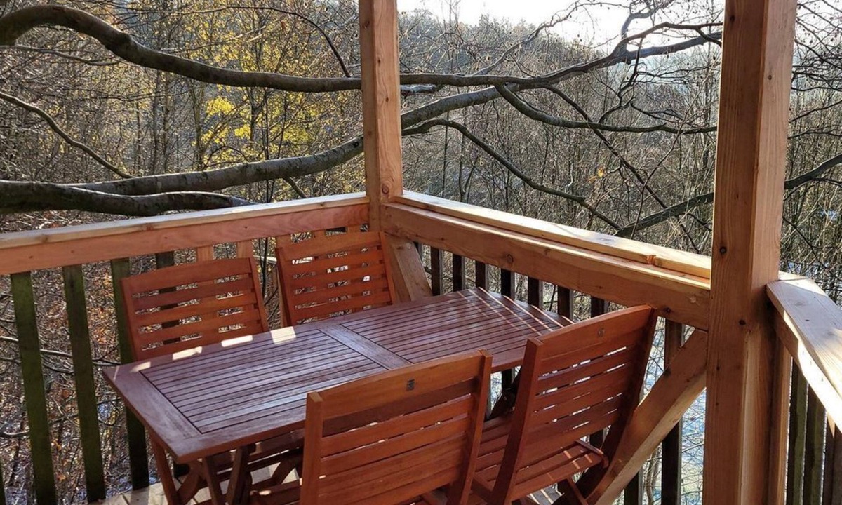 Solling Apartment | Tree house Sollingblick, living/bedroom - Baumhaushotel Solling