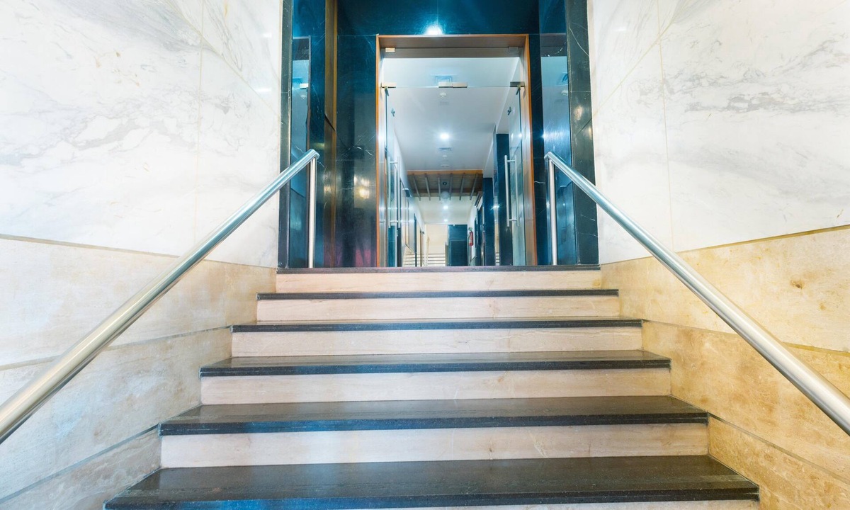 Ahmedabad City Centre Hotel | Treebo Ambassador