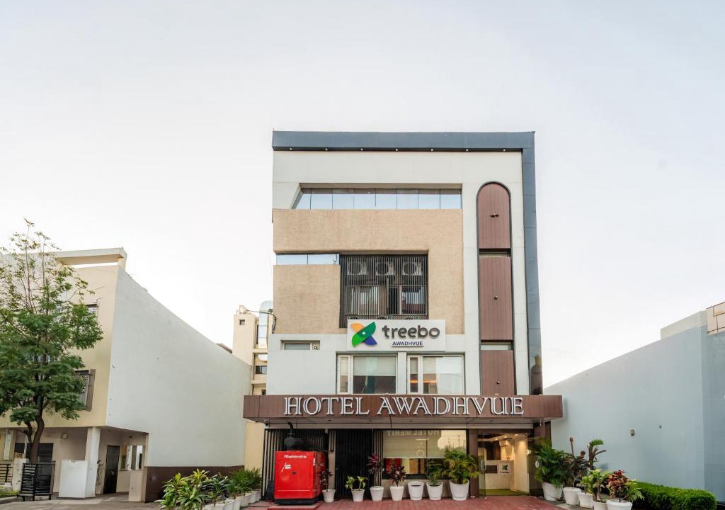 Indore Hotel | Treebo Awadhvue
