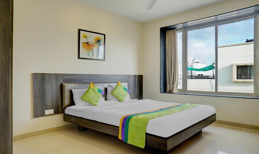 Hadapsar Hotel | Treebo Bhagyashree Executive