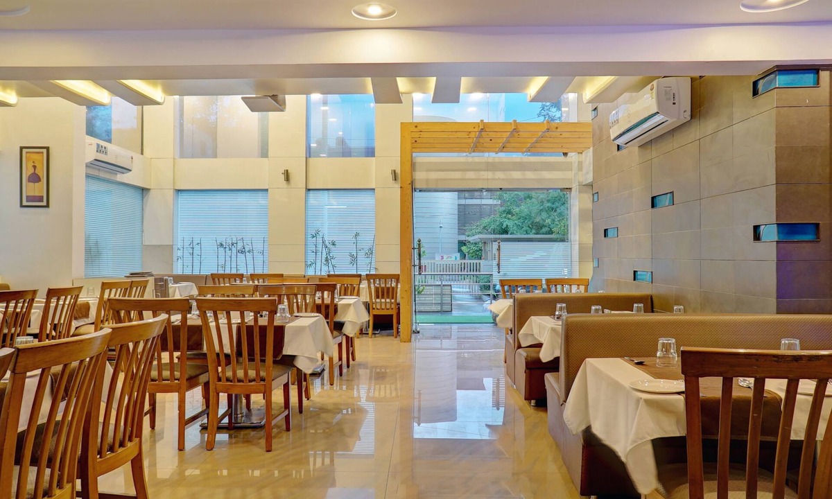 Hadapsar Hotel | Treebo Bhagyashree Executive