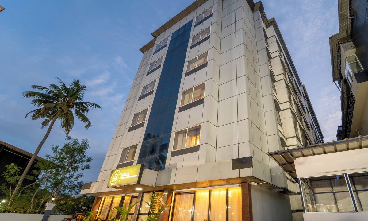 Kazhakuttam Hotel | Treebo Classic Highway Side