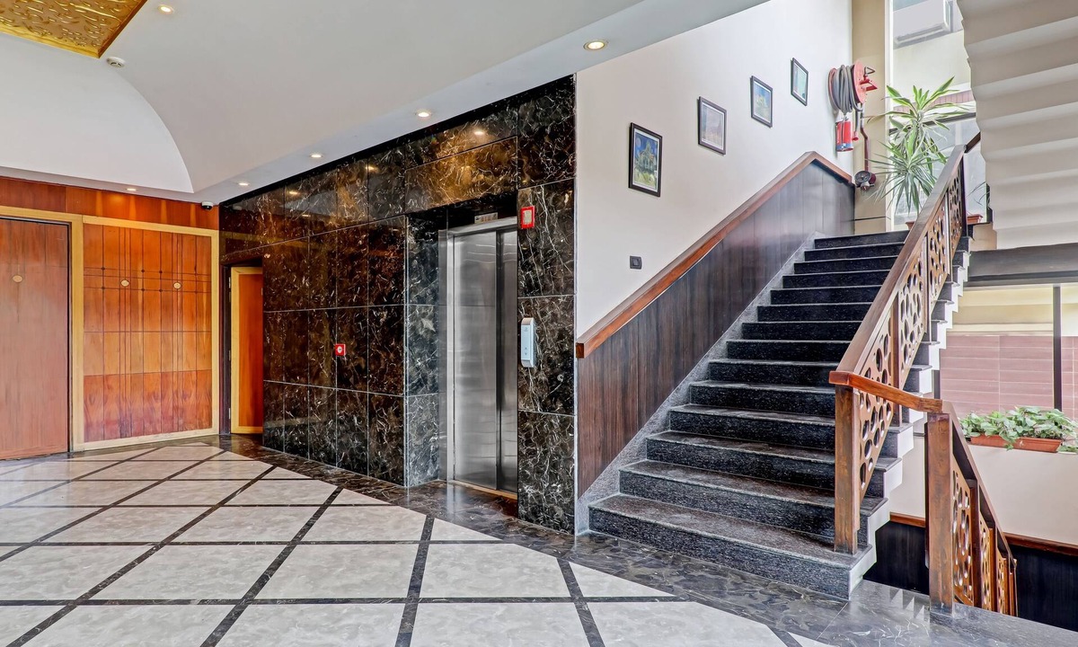 Gomti Nagar Hotel | Treebo Edesia