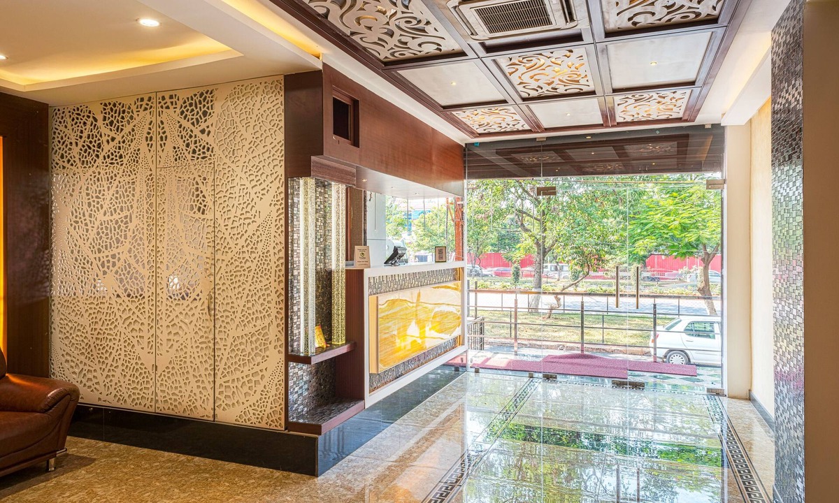Vijayawada Hotel | Treebo Empire