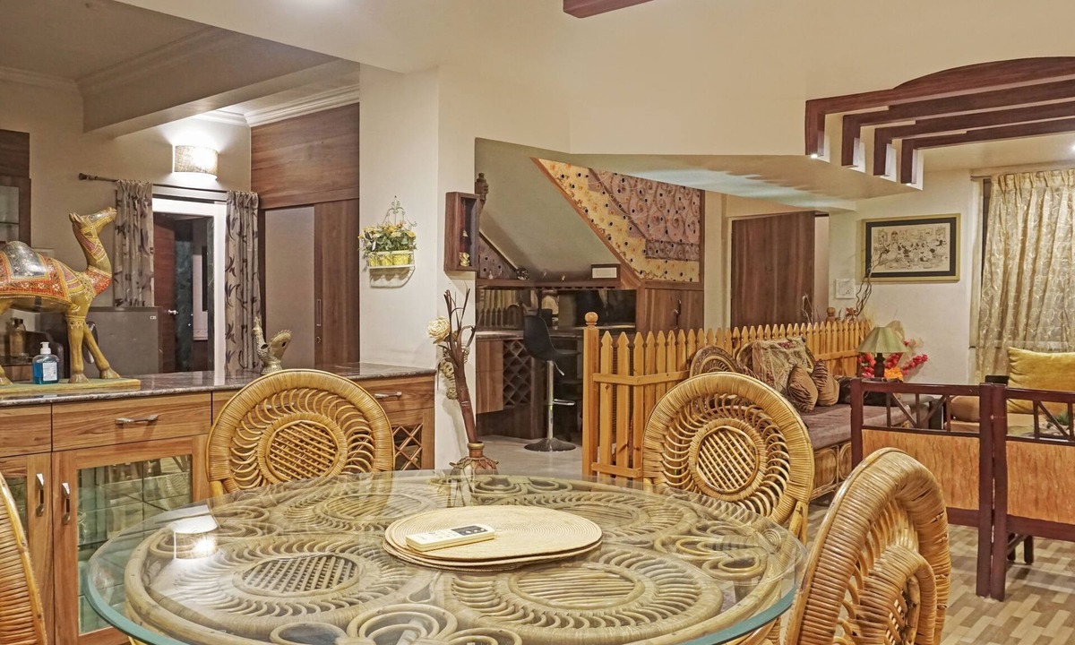 Aundh Hotel | Treebo Excellent Home
