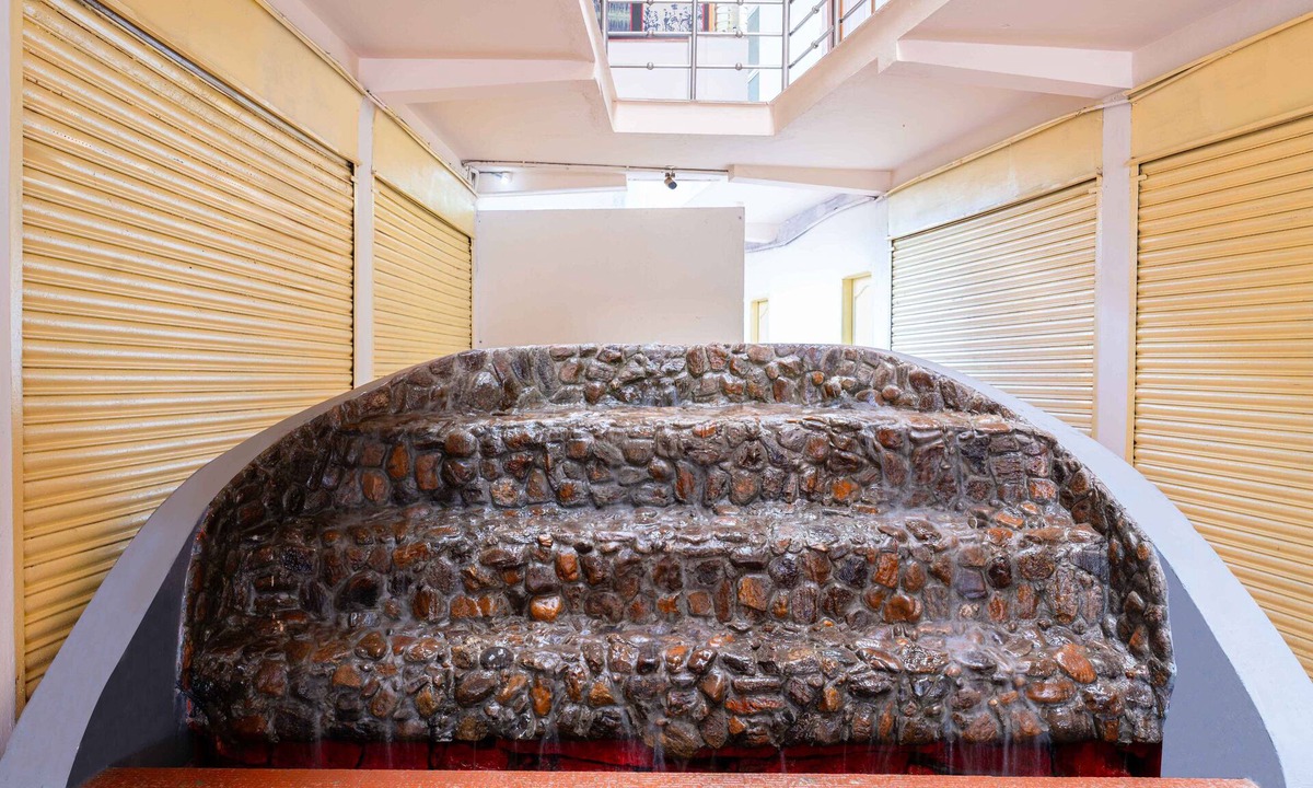 Mahadevpet Hotel | Treebo Regalia Comforts, 5 mins to Raja Seat Garden