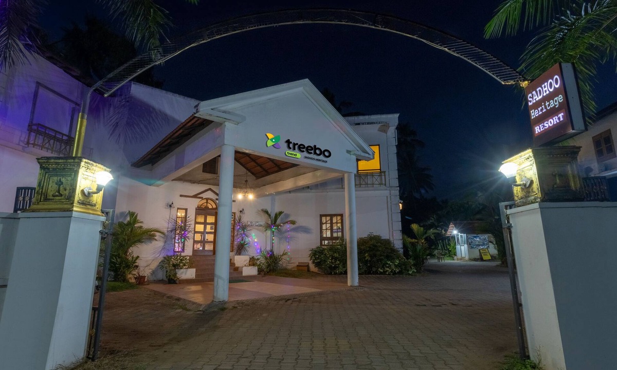 Kannur Hotel | Treebo Sadhoo Heritage