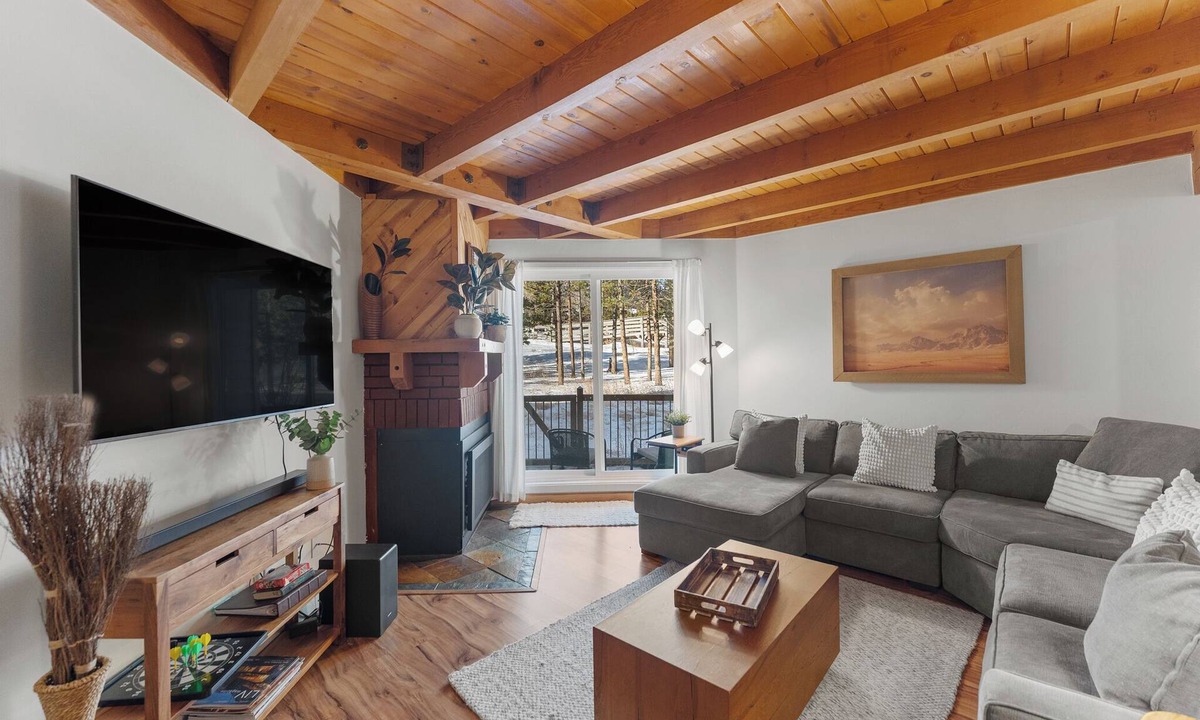 Wildernest Apartment | Treehouse #107, Building G by Summit County Mountain Retreats