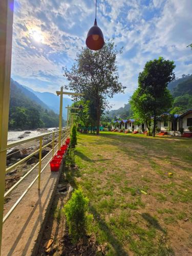 Paliyal Gaon Resort | Treepie River Resort By Live Inn Hotels, Rishikesh