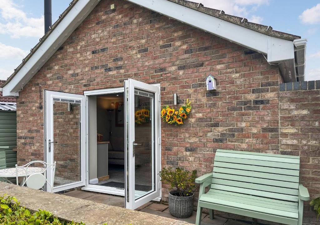 Driffield House | Treetops Bungalow
