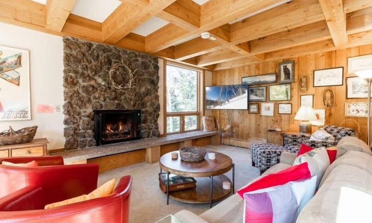 Vail Condo | Treetops Condo Short Walk to Base of Eagle Bahn Gondola by RedAwning