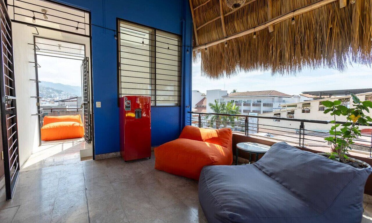 Colonia 5 de Diciembre Apartment | Trendy Beachside Apartment