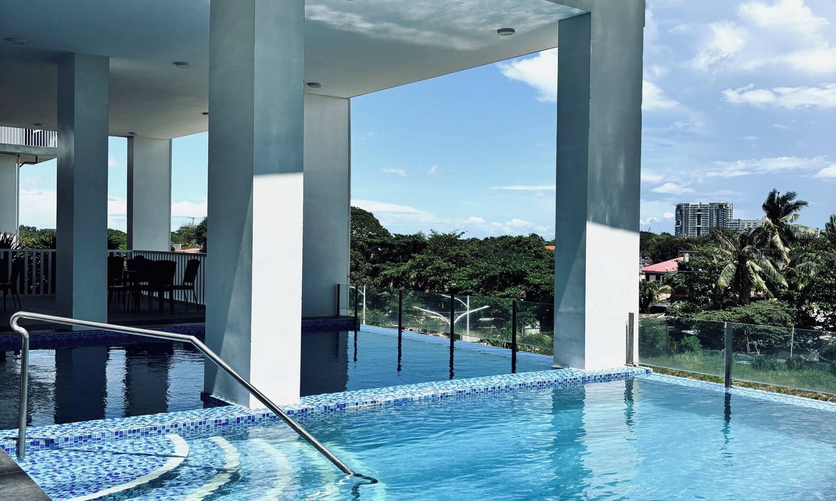 Mandurriao Condo | Trendy Studio With Bunk Bed