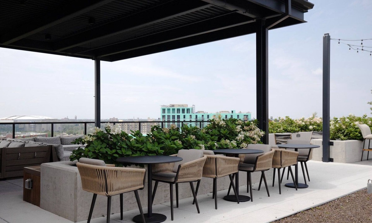 Near West Side Apartment | Trendy West Loop 2BR w/Lounge & Pool, nr Union Park, by Blueground