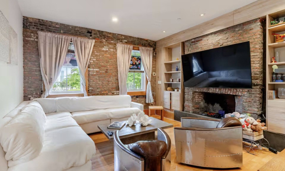 Tribeca Apartment | Tribecca Modern Brickwal 3BR 2BA