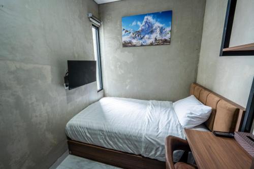 West Semarang Hotel | Trifena Residence