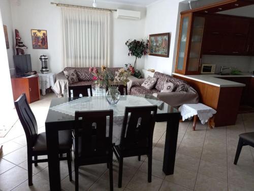Longakion Apartment | Trikki House