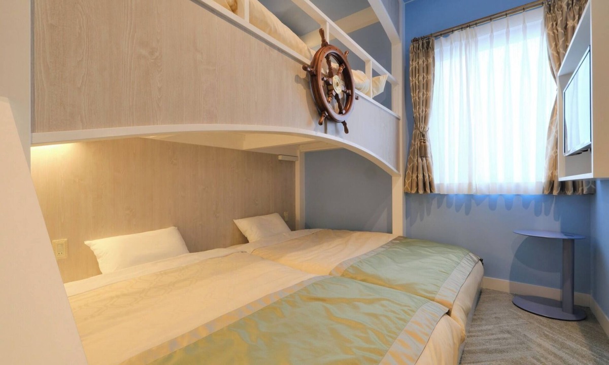 Maihama Hotel | Triple room split floor Capacity 3 people Stan/Urayasu Chiba