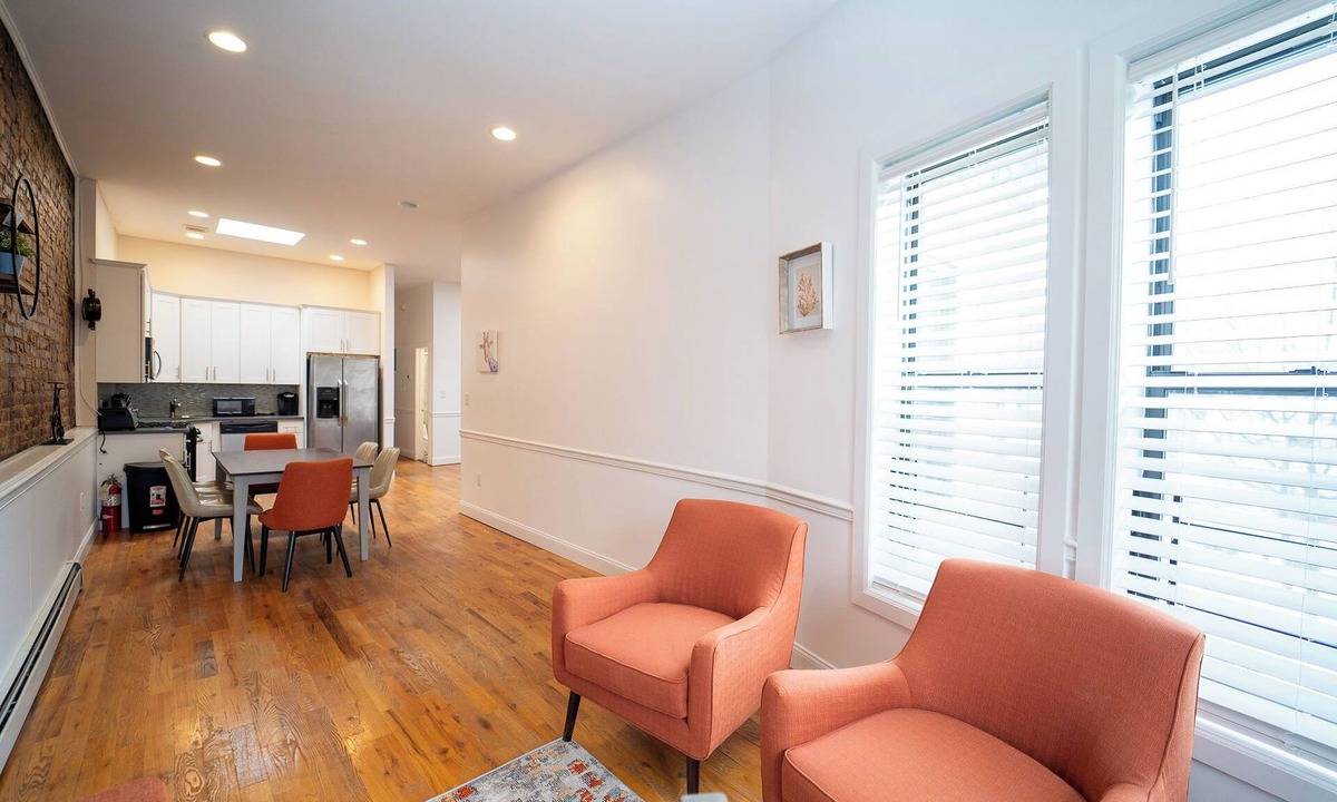 Ocean Hill House | TRIPLEX ON THE PARKWAY