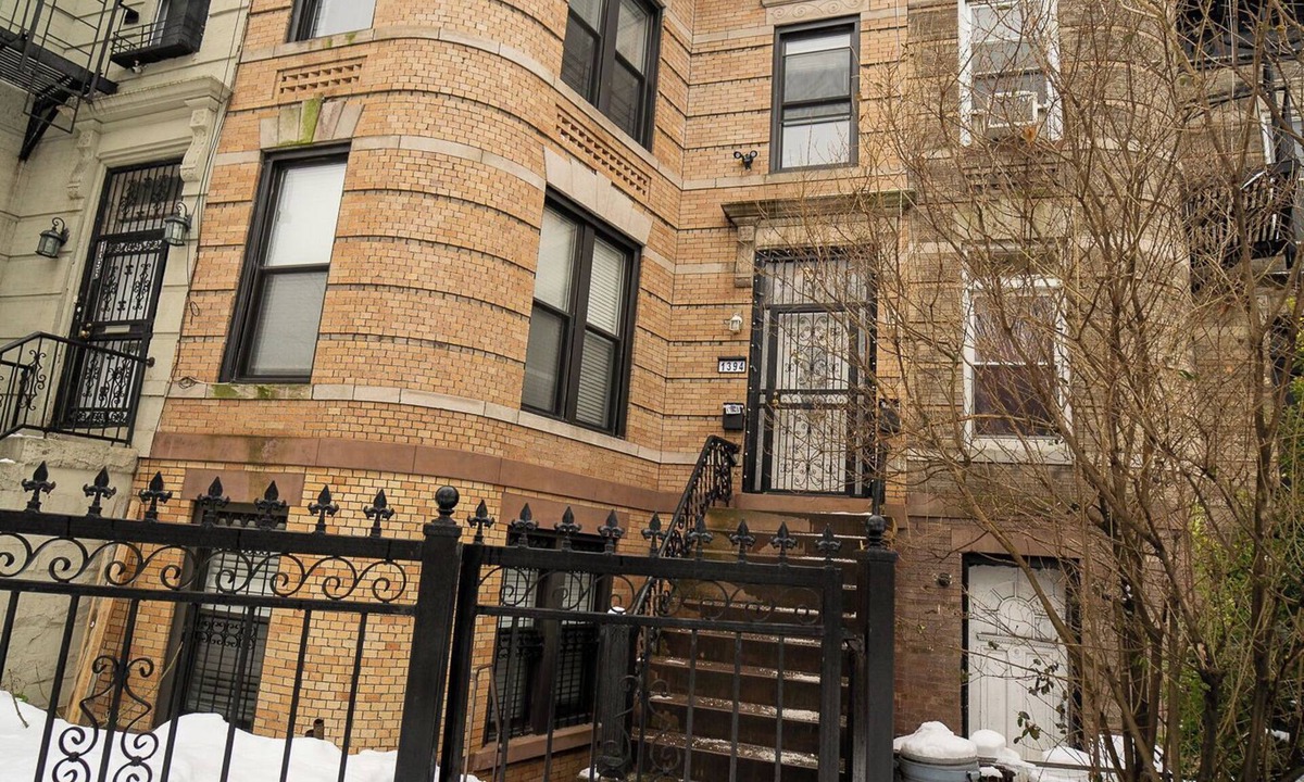 Ocean Hill House | TRIPLEX ON THE PARKWAY