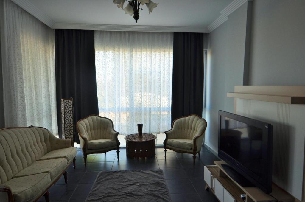 Kundu Villa | Triplex Villa with Pool