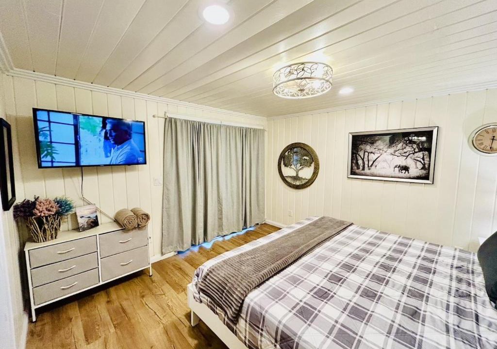 Wishon House | Tripps Landing-Pet Friendly-Sleeps 10