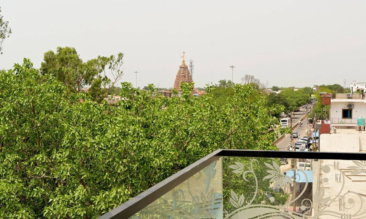 Barsana Hotel | Triveni Gest House