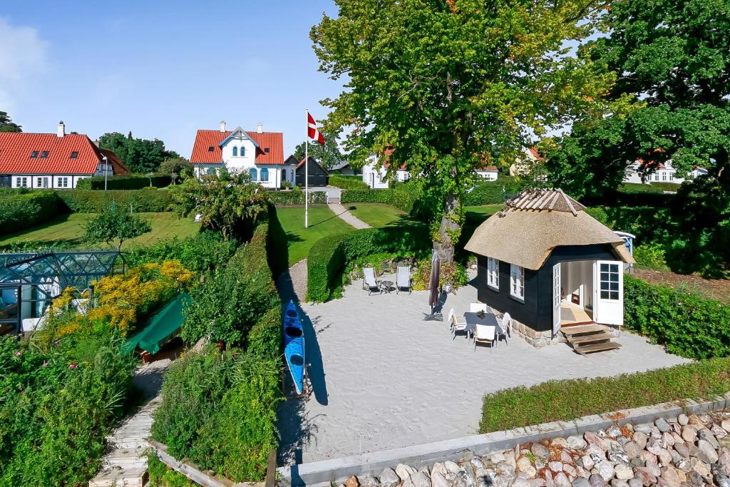 Troense Bed & Breakfast | Troense Bed and Breakfast by the sea