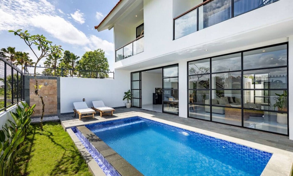 Tibubeneng Villa | Tropical 2BR Private Pool Villa Alba, Rice Field View & Free Cleaning