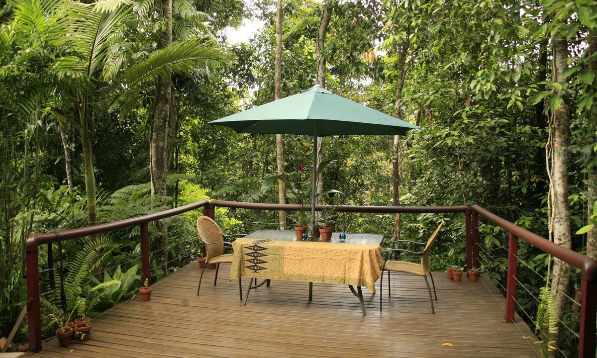 Utchee Creek Bed & Breakfast | Tropical Bliss BNB
