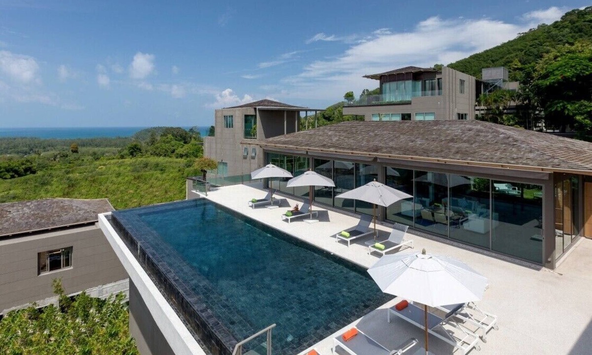 Choeng Thale Villa | Tropical Castle Villa 18 Bedroom En suite Sea View Phuket