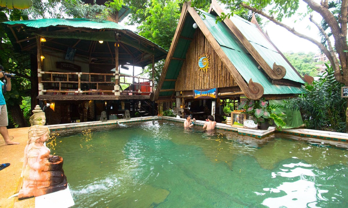 Ko Phi Phi Hotel | Tropical Garden Bungalow