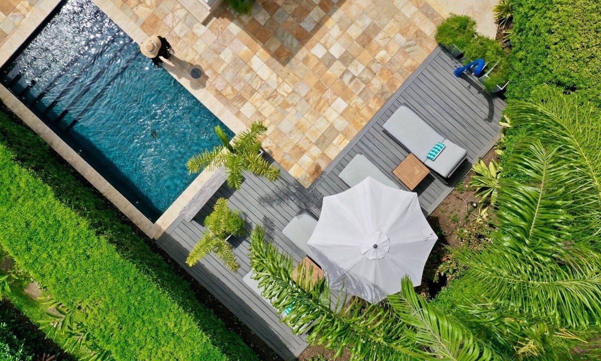 Mullins Villa | Tropical Holiday Rental Villa - Villatre