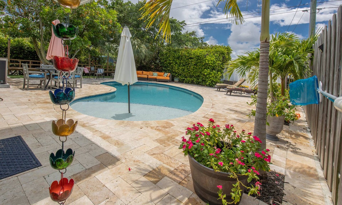 Lake Worth House | Tropical oasis