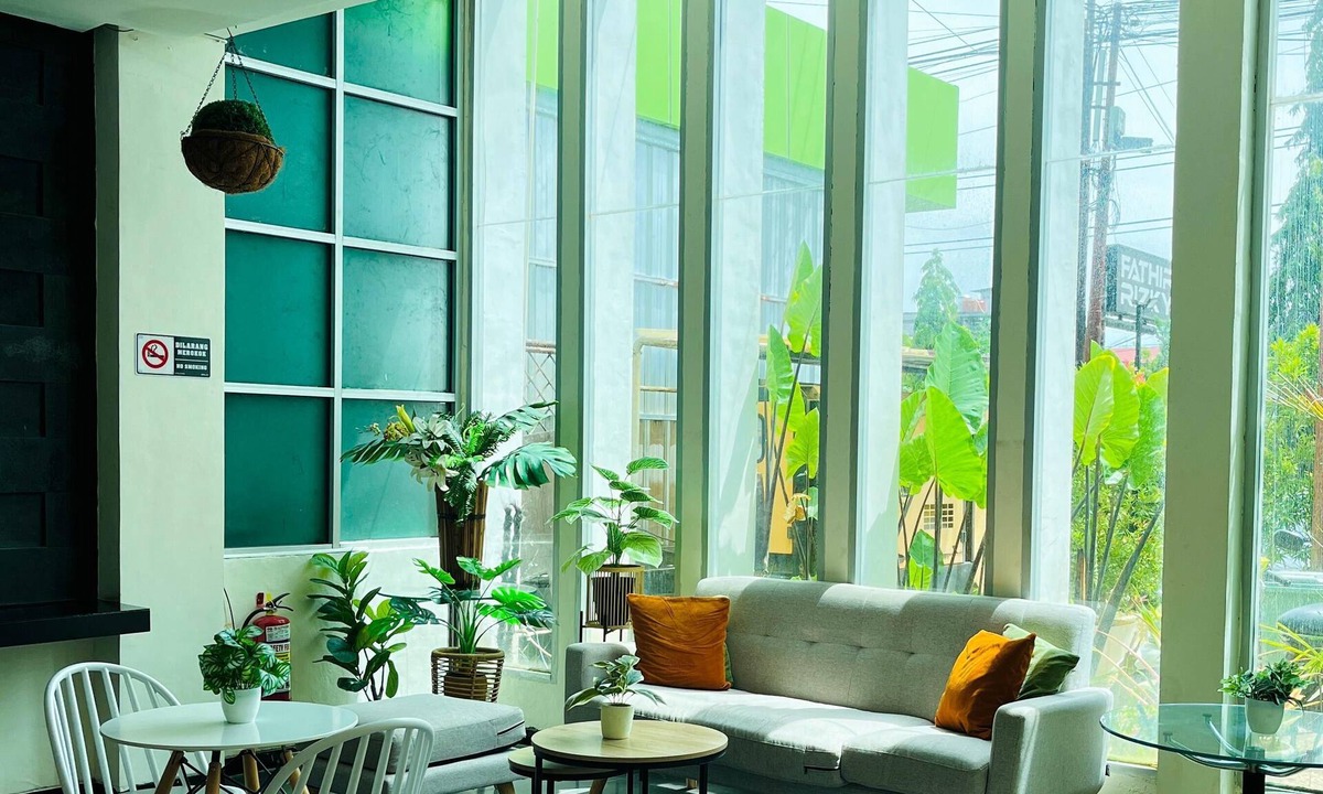 Kendari Hotel | Tropical Point Hotel Syariah