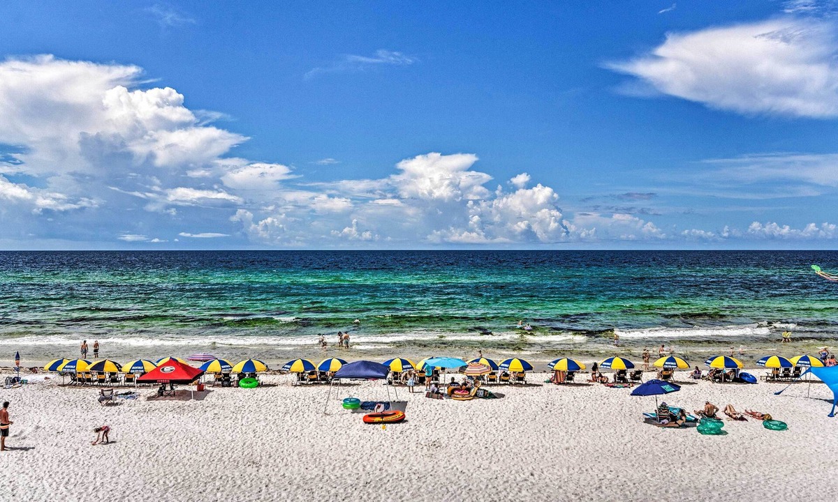 Seagrove Beach Apartment | Tropical Studio: 1/4 Mi to Public Beach Access!