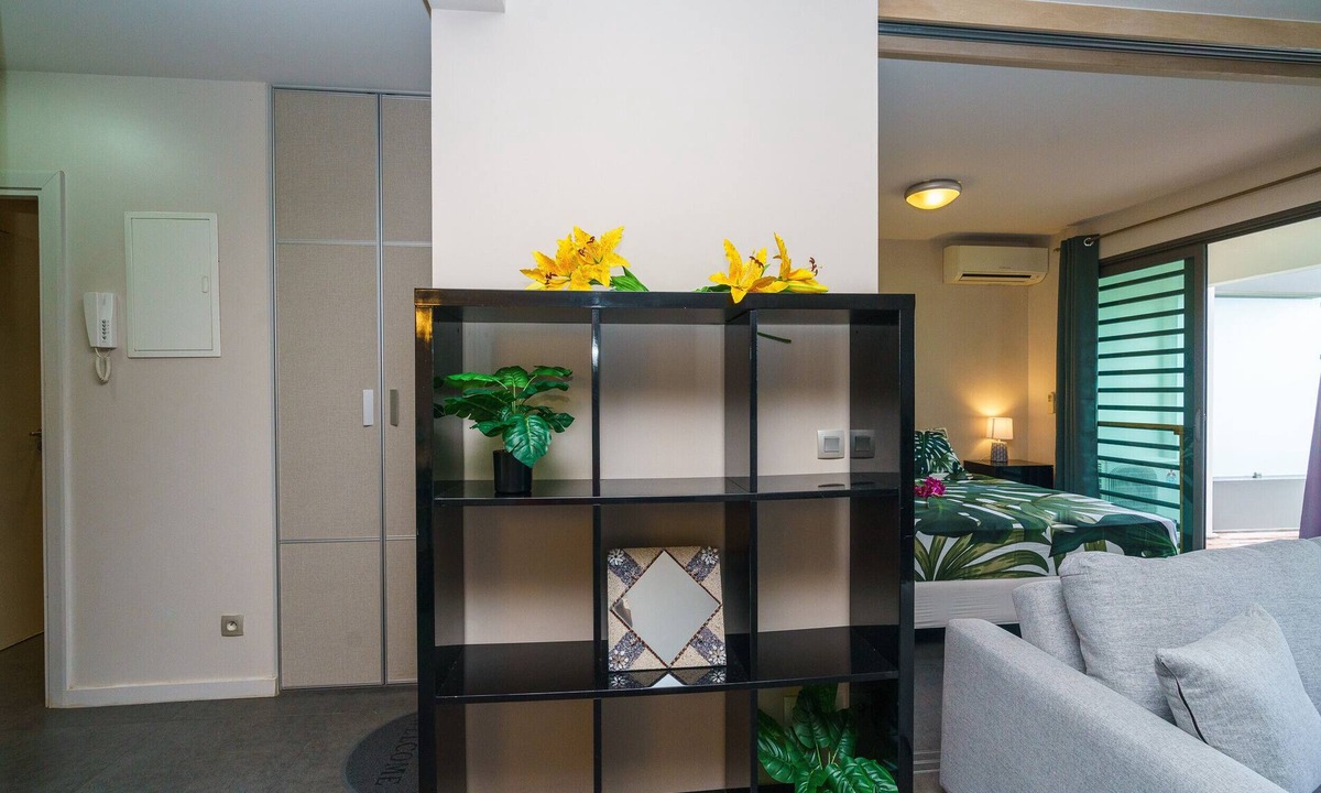Faaa Apartment | Tropical Studio - View & Pool in Faaa