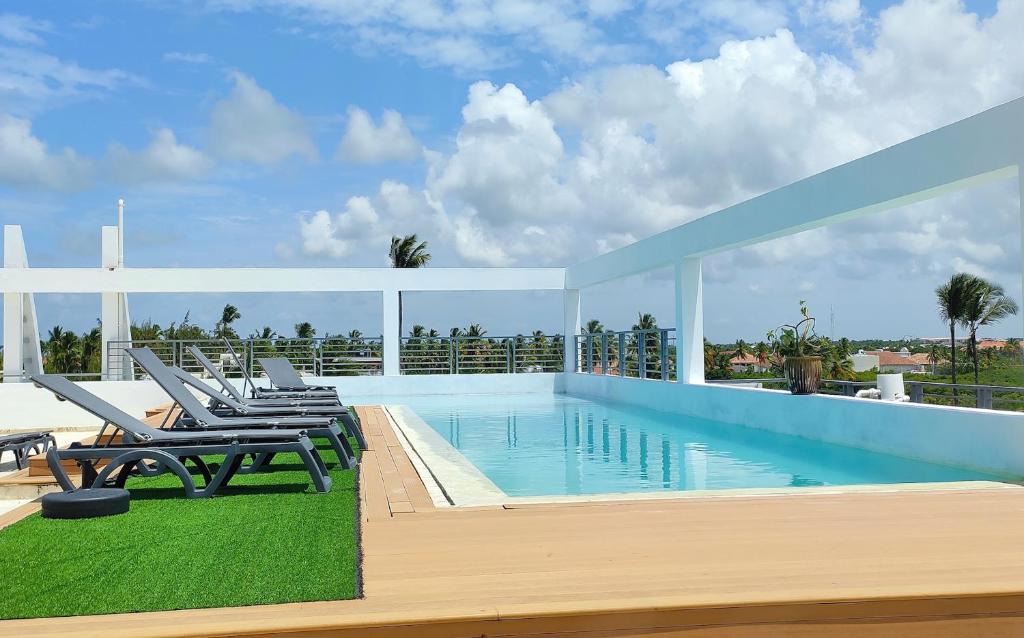 Bavaro Apartment | TROPICAL SUITES with ROOFTOP POOL, BEACH CLUB, SPA, RESTAURANTS
