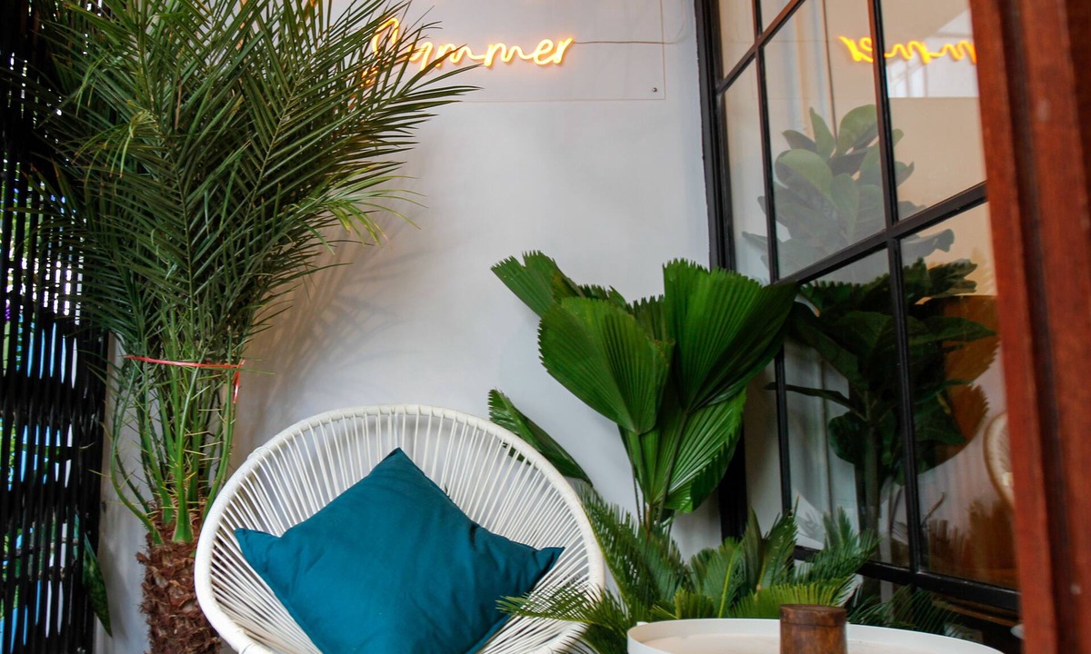 Sathorn Hostel | Tropical Summer Hostel
