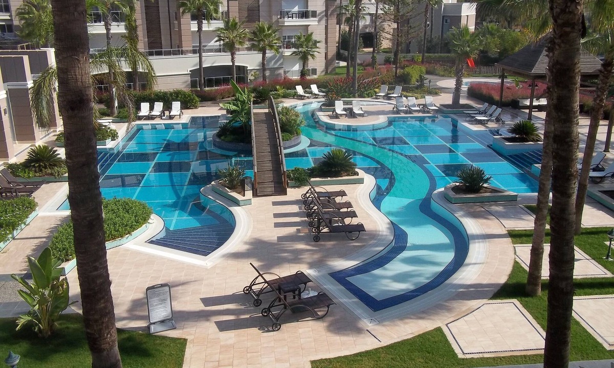 Kemer Mahallesi Apartment | TROPICANA G 2, 2 bed ground floor home on corner position in a 5 star community