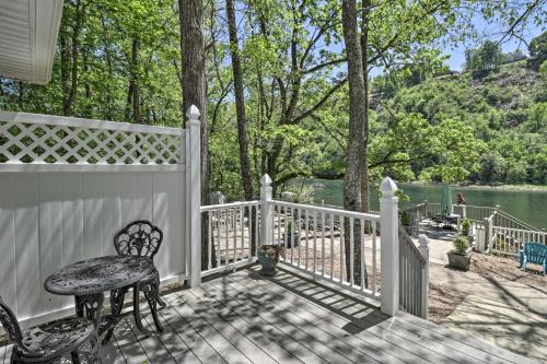 Lakeview Apartment | Trout Fishing Retreat on White River w/Patio