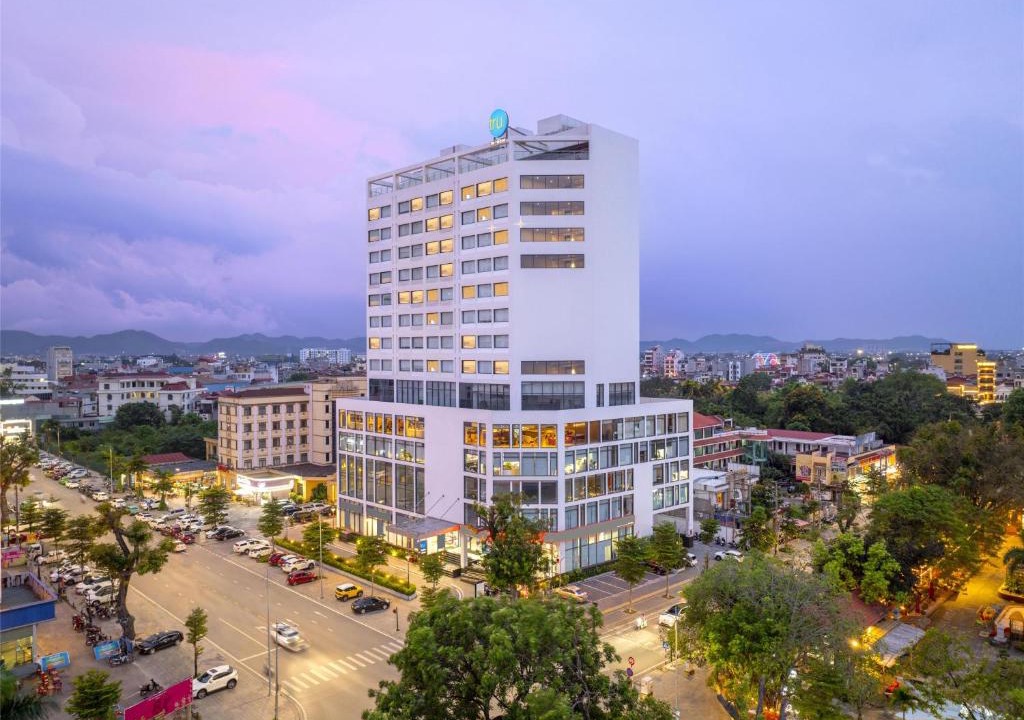 Bac Giang Hotel | Tru by Hilton Bac Giang City Centre